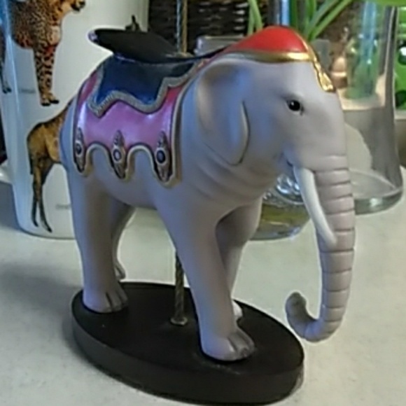 F. Mint Carousel Elephant VINTAGE - Picture 3 of 5